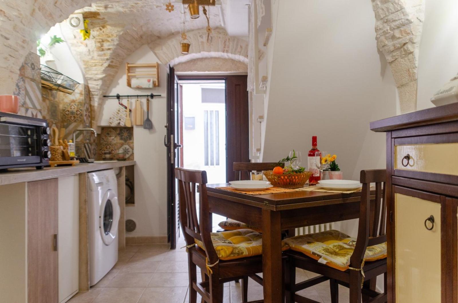 Al Bianco Nido White Stone Apt In Мартина-Франка Экстерьер фото