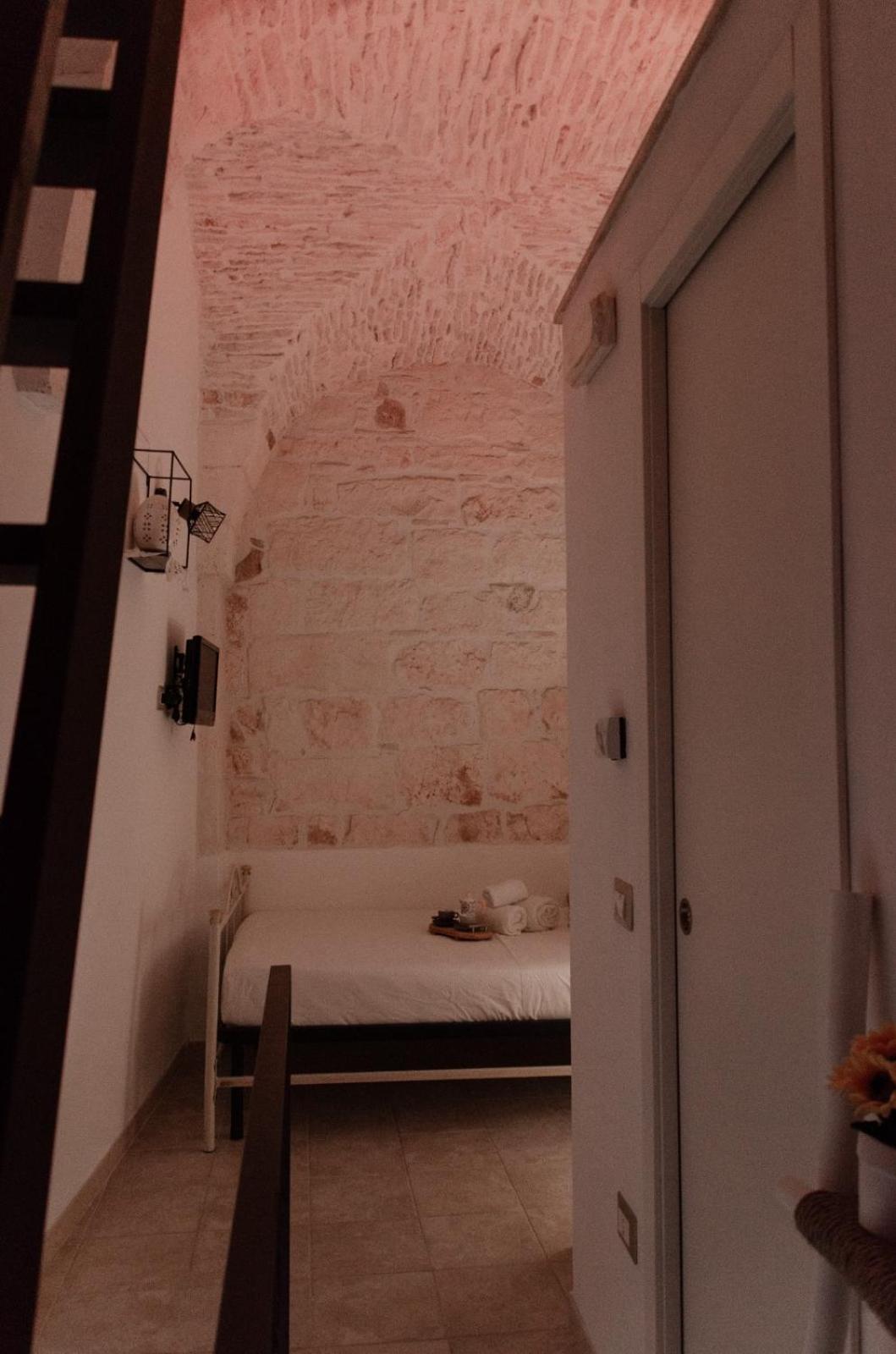 Al Bianco Nido White Stone Apt In Мартина-Франка Экстерьер фото
